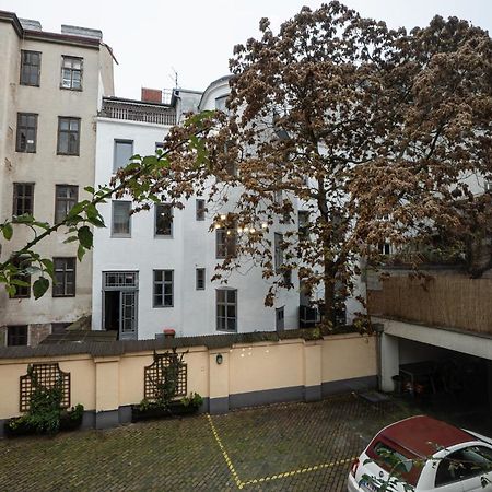 Classy And Elegant Apartments In A Calm Area Вена Экстерьер фото