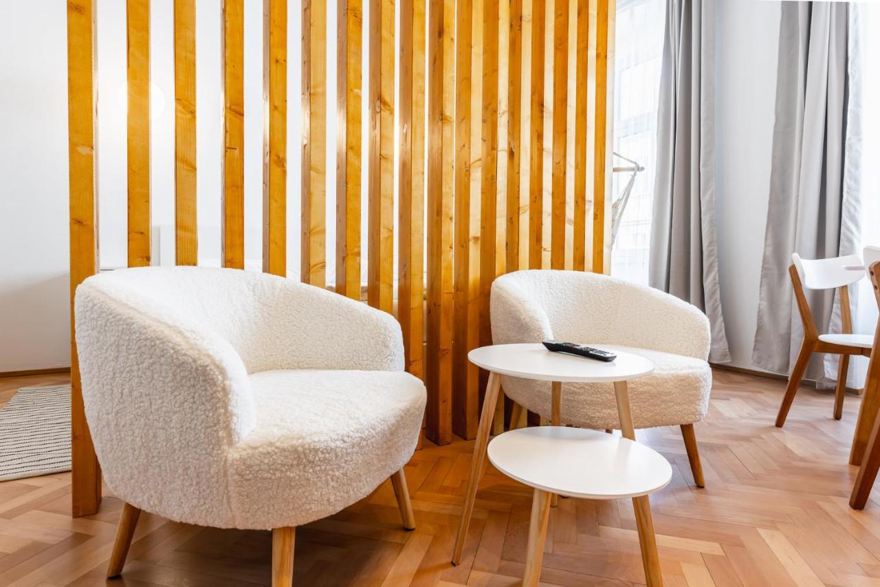 Classy And Elegant Apartments In A Calm Area Вена Экстерьер фото