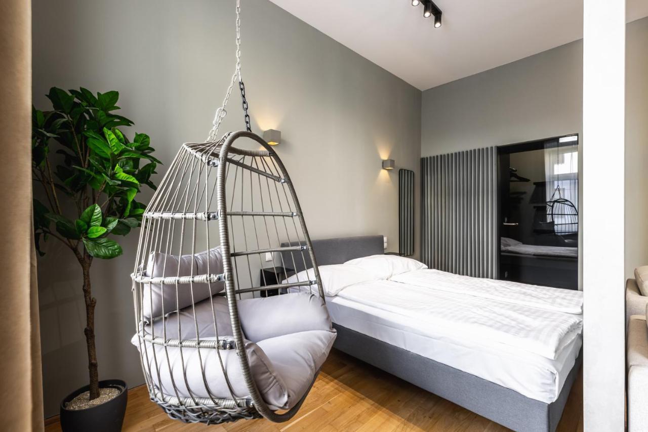 Classy And Elegant Apartments In A Calm Area Вена Экстерьер фото