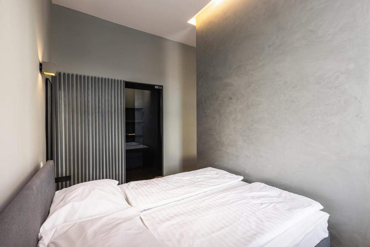Classy And Elegant Apartments In A Calm Area Вена Экстерьер фото