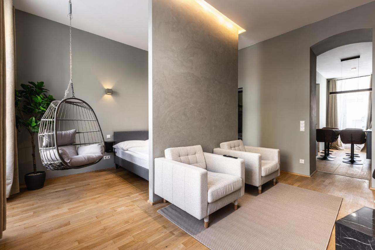 Classy And Elegant Apartments In A Calm Area Вена Экстерьер фото