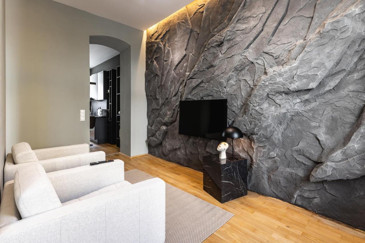 Classy And Elegant Apartments In A Calm Area Вена Экстерьер фото